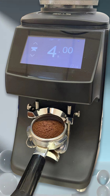 O moedor de café elétrico Coffee Mill Machine esmerila horizontalmente o preto da máquina de moedura
