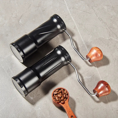 Mão de aço inoxidável do teste padrão da sarja/moedor de café manual Solid Wood Handle