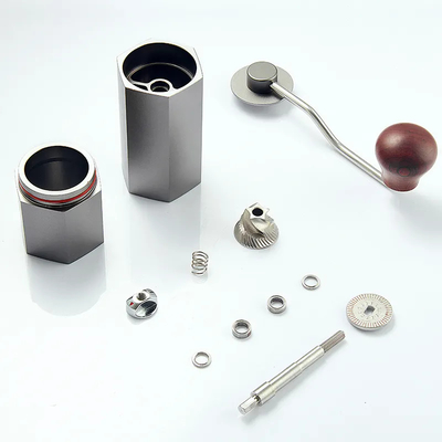 Moedor manual de alumínio Hexagonal Adjustable Setting dos feijões de café do metal para o curso do agregado familiar