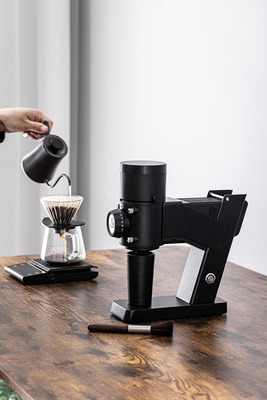 58mm Burr Electric Coffee Bean Grinder liso 50W BG58 derramam sobre o moinho de café