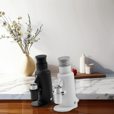 Máquina de moer grãos de café de liga de alumínio / liga de zinco 225*130*300cm